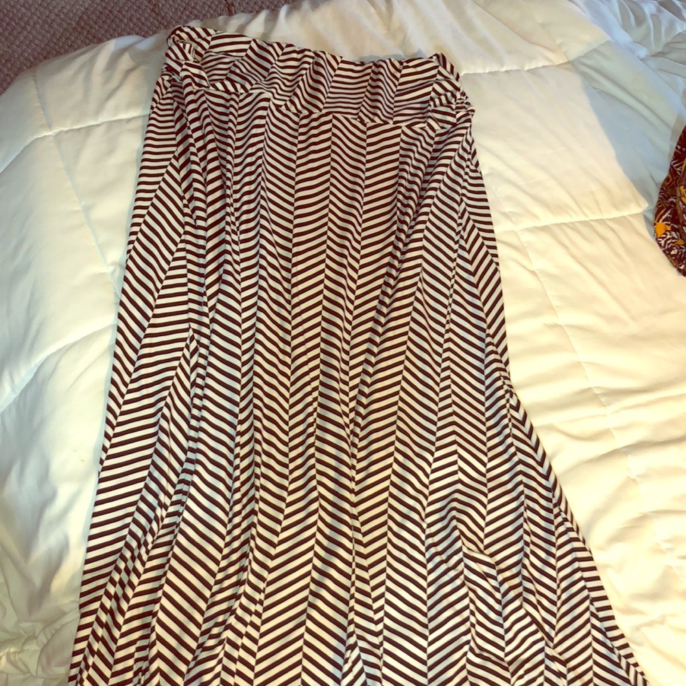 Chevron Maxi Skirt 🖤